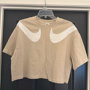 Nike Crop Top